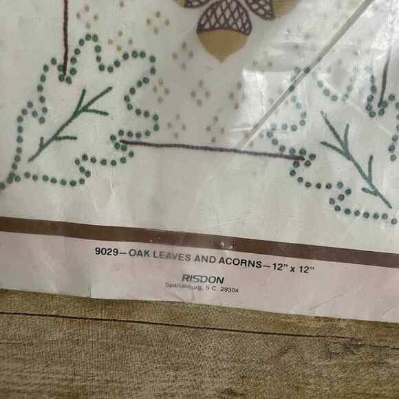 Vintage Oak Leaves and Acorns Candlewicking Kit by Dritz - NWT Fall Craft Kit - Picture 4 of 8